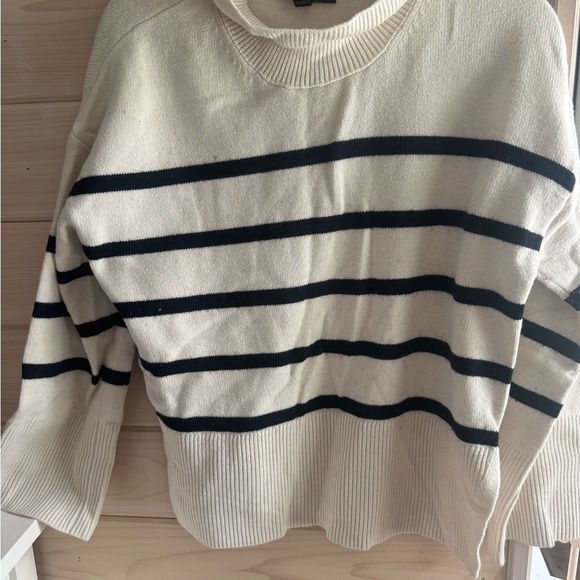 Banana Republic Black and White Crew Neck Sweater - Picture 2 of 4